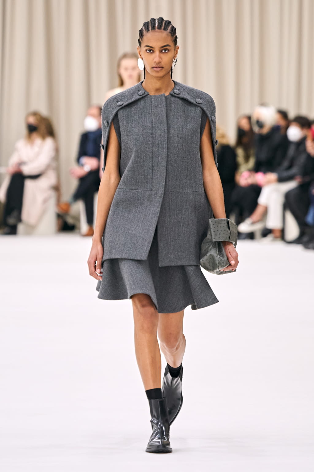 Fashion Week Milan Fall/Winter 2022 look 8 de la collection Jil Sander womenswear
