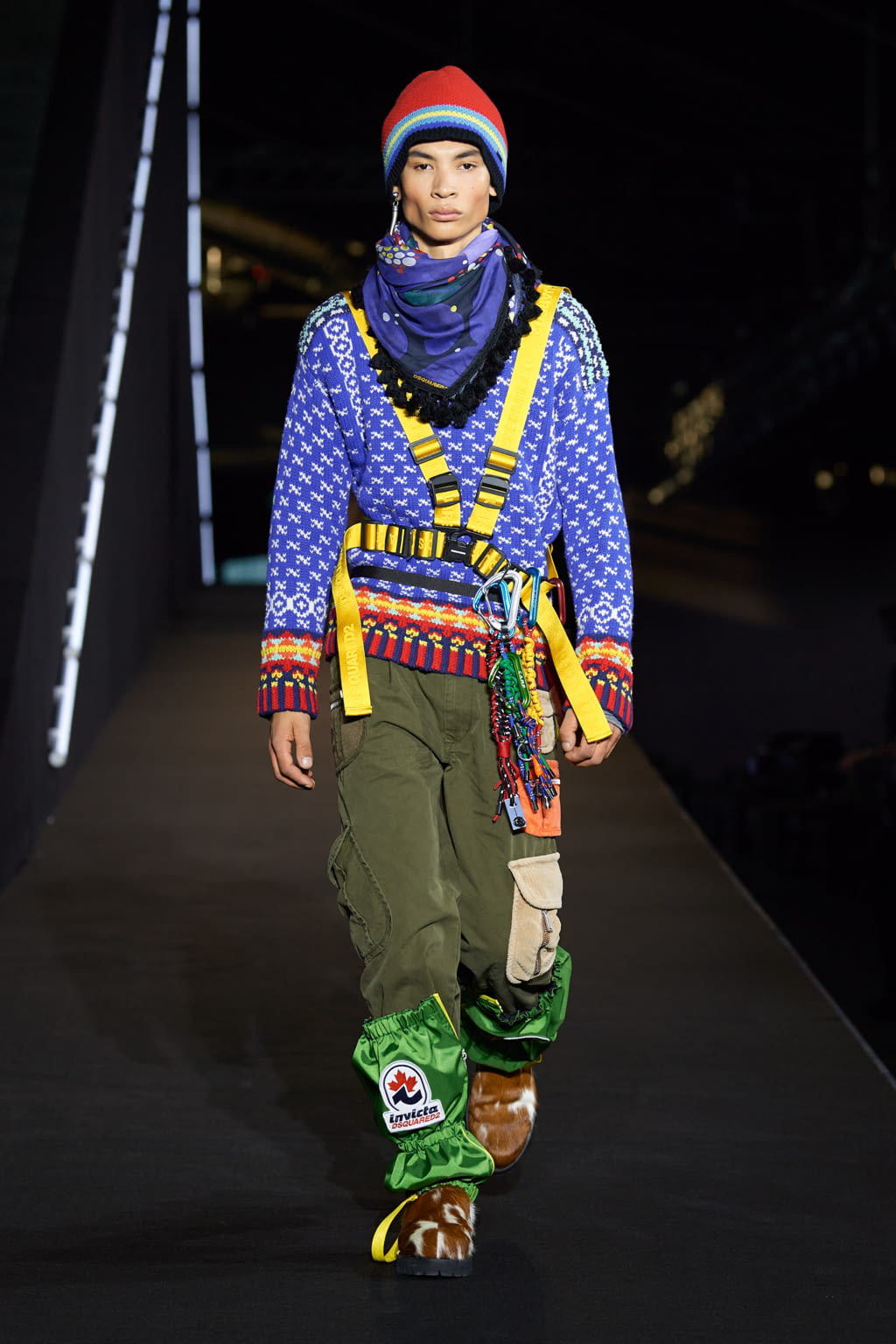 Fashion Week Milan Fall/Winter 2022 look 8 from the Dsquared2 collection menswear