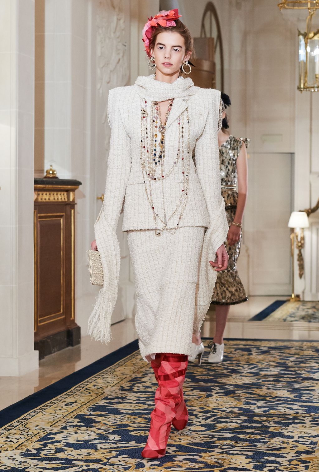 Fashion Week Paris Pre-Fall 2017 look 8 from the Chanel collection womenswear