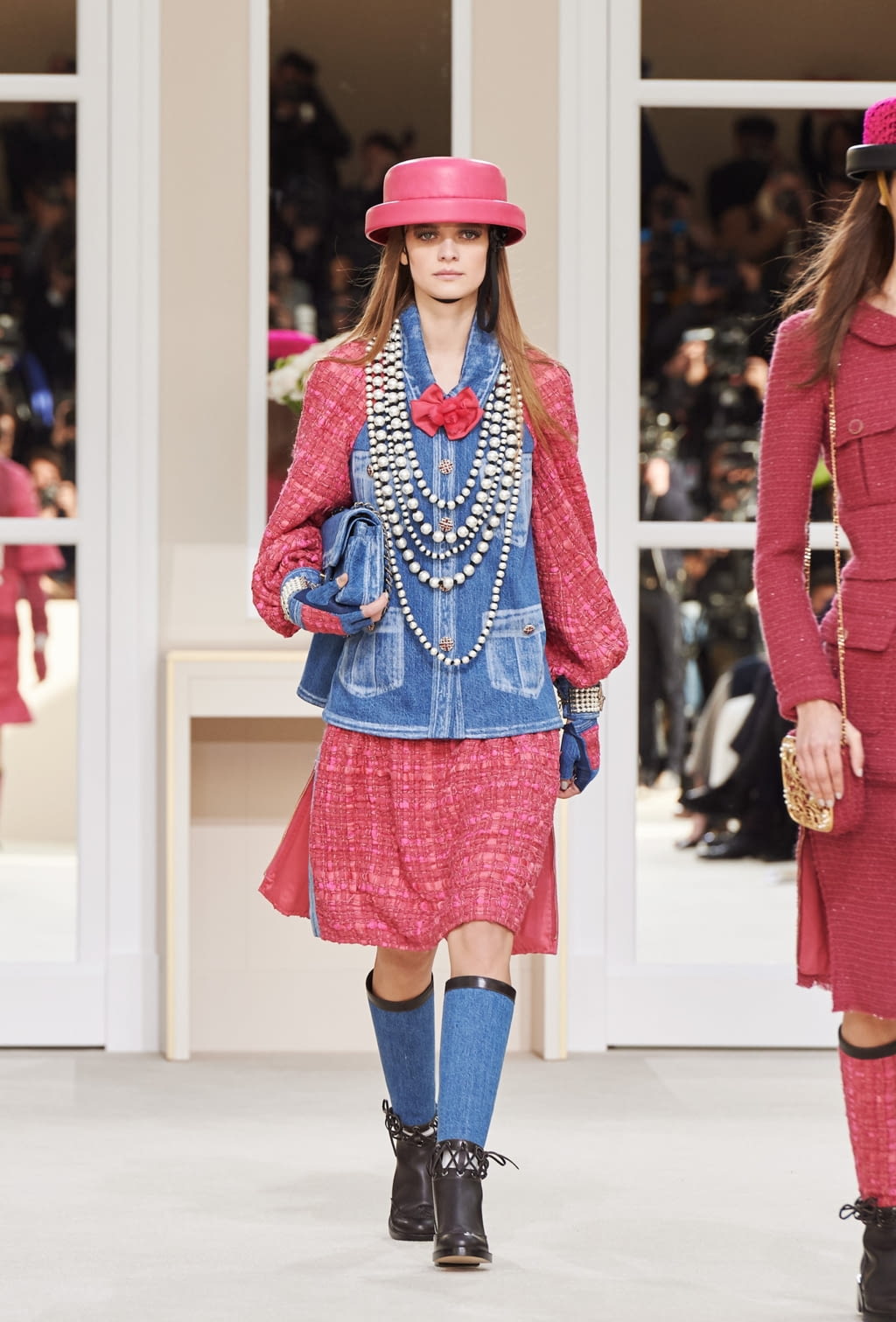 Fashion Week Paris Fall/Winter 2016 look 8 from the Chanel collection 女装