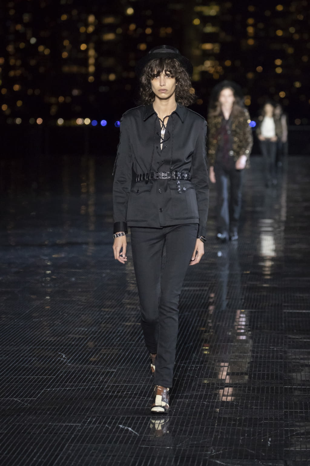 Fashion Week New York Spring/Summer 2019 look 8 from the Saint Laurent collection menswear