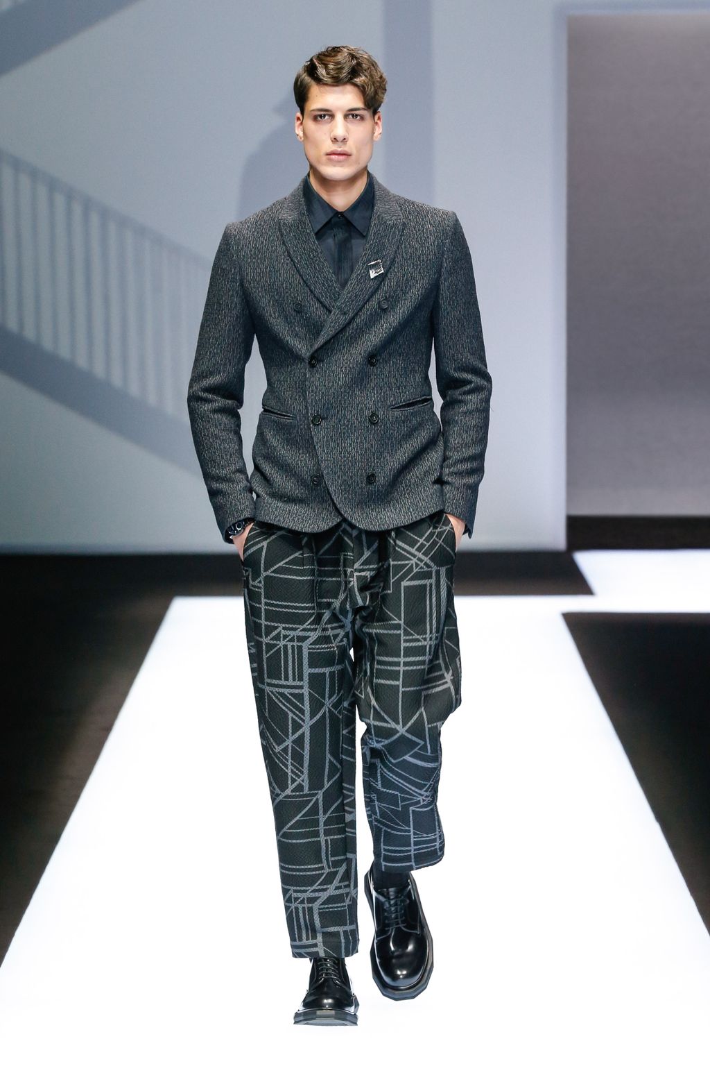 Fashion Week Milan Fall/Winter 2017 look 8 from the Emporio Armani collection menswear