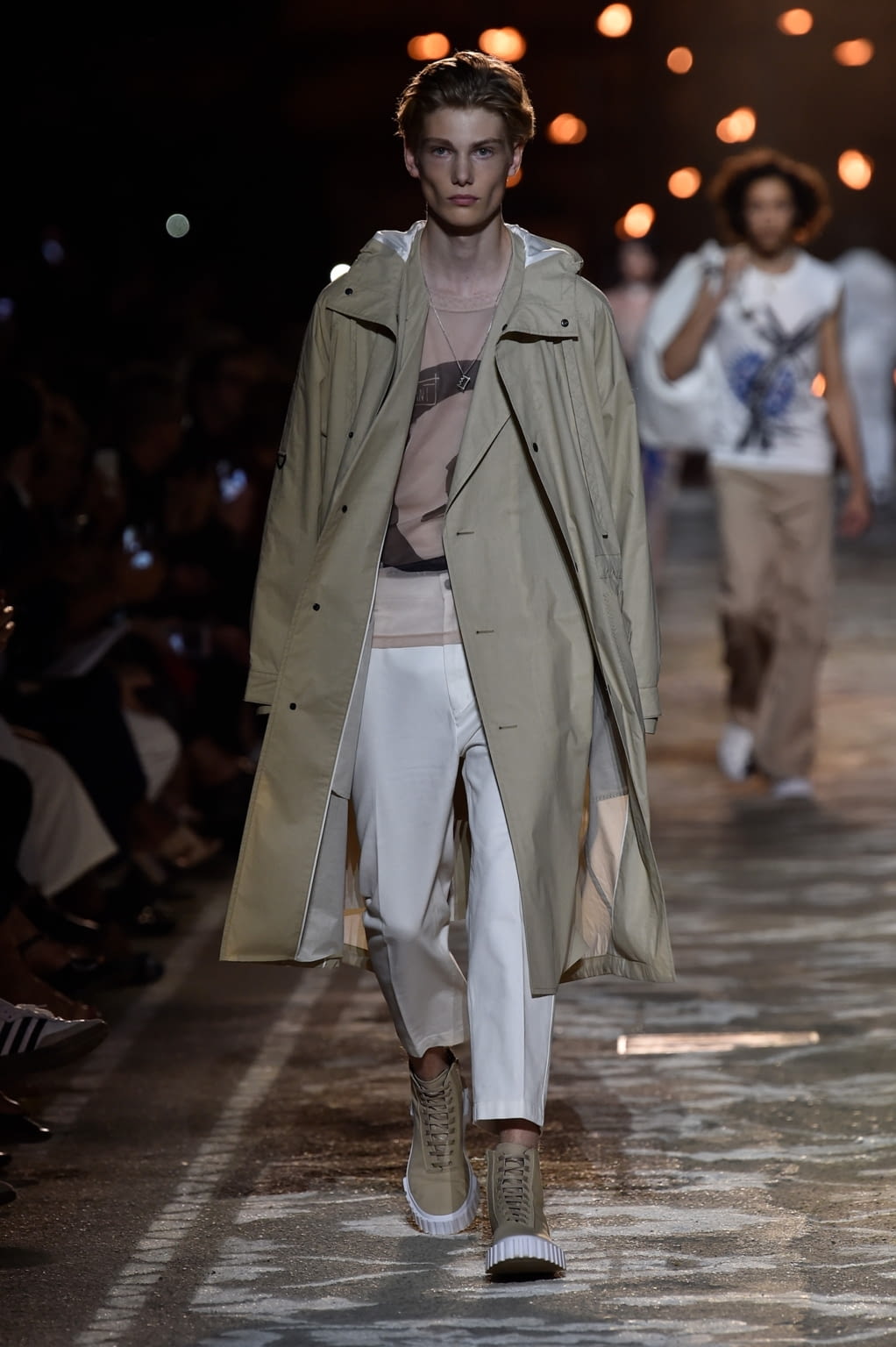 Fashion Week Florence Spring/Summer 2018 look 8 from the HUGO collection menswear