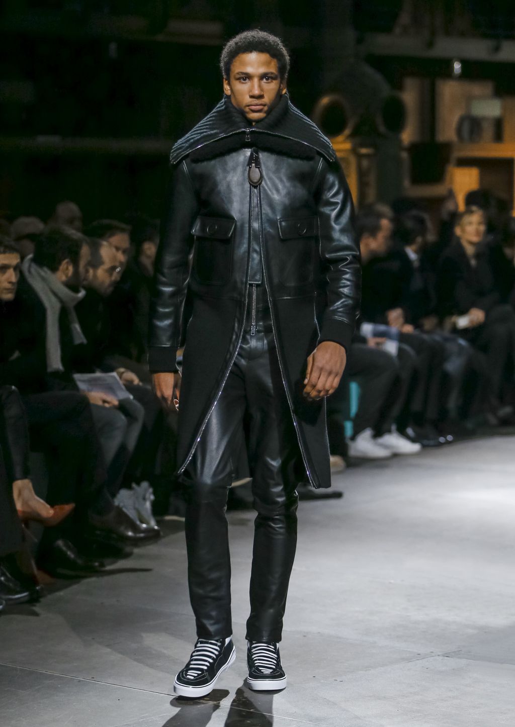 Fashion Week Paris Fall/Winter 2017 look 8 from the Givenchy collection 男装