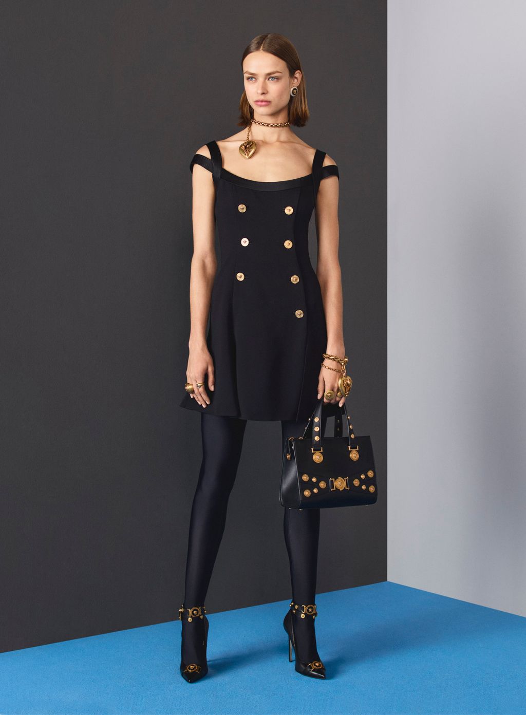 Fashion Week Milan Pre-Fall 2018 look 8 from the Versace collection womenswear