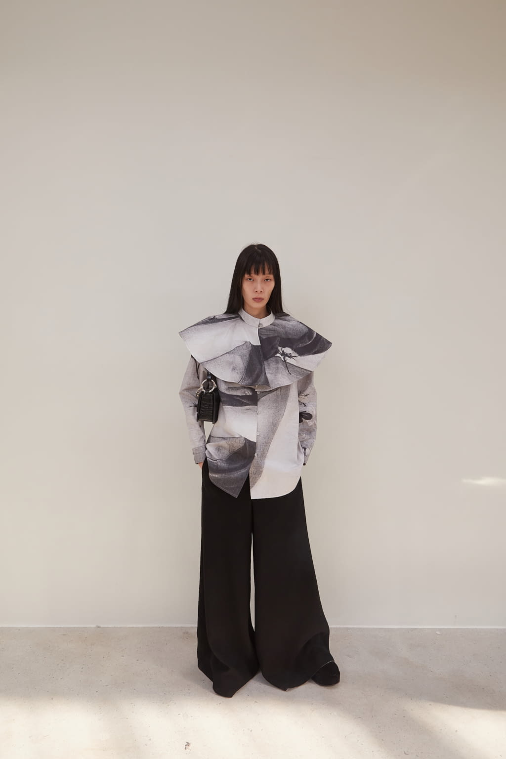 Fashion Week Paris Fall/Winter 2021 look 18 from the Kimhekim collection 女装