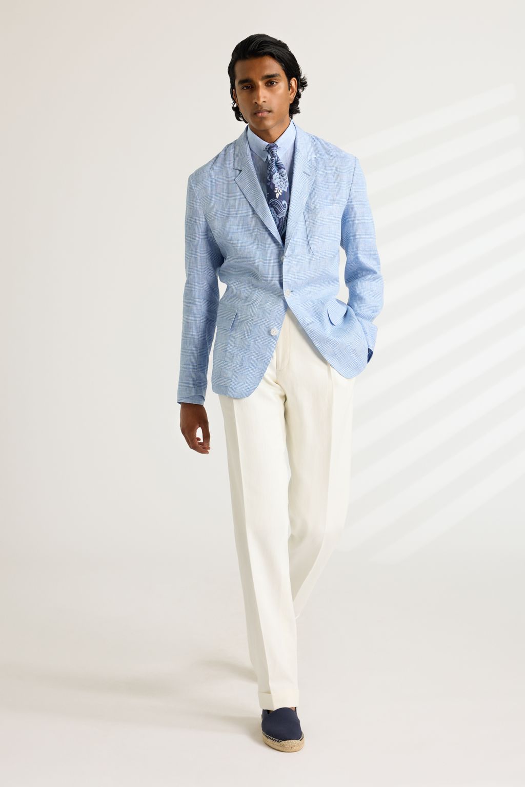 Fashion Week New York Spring-Summer 2025 look 9 from the Ralph Lauren Purple Label collection menswear