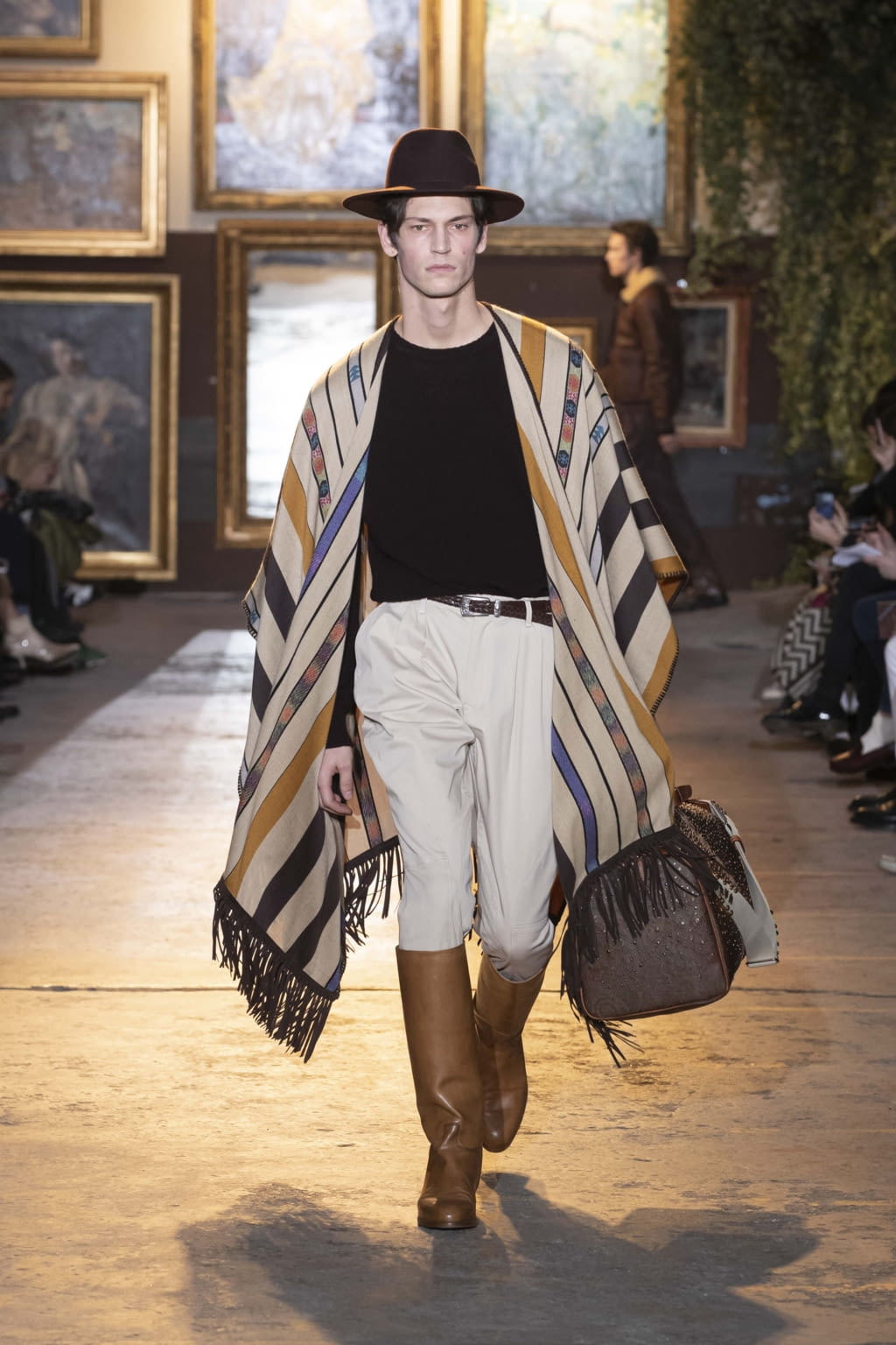 Fashion Week Milan Fall/Winter 2020 look 8 from the Etro collection 男装