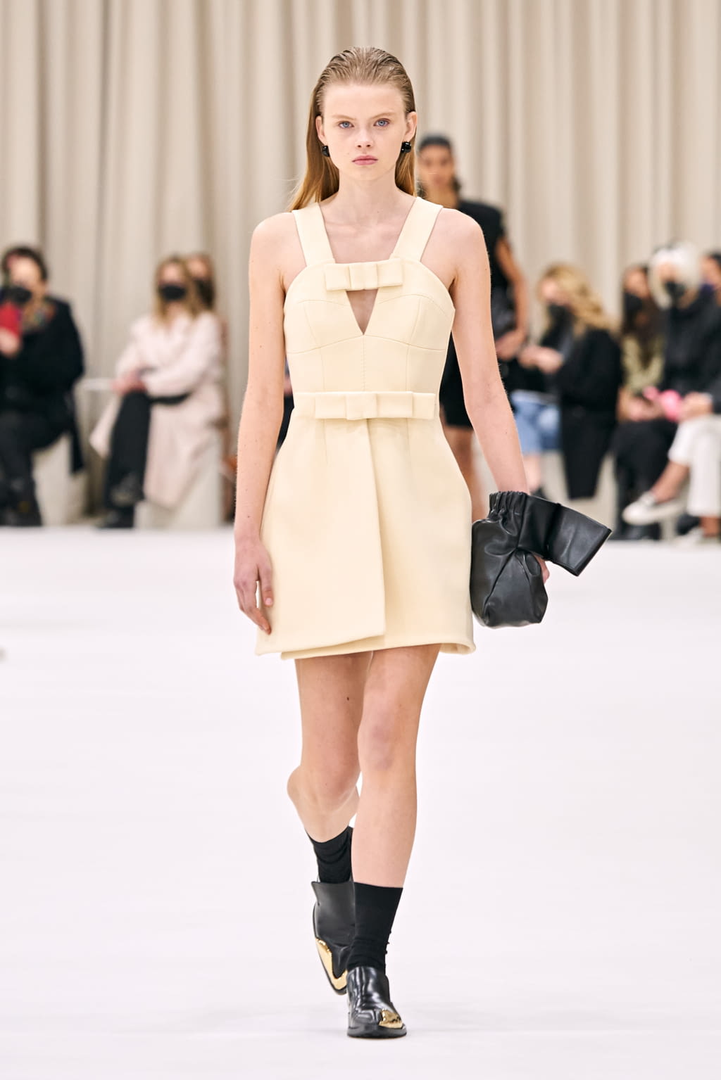 Fashion Week Milan Fall/Winter 2022 look 9 from the Jil Sander collection womenswear