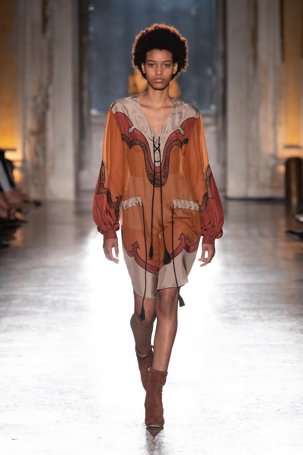 Fashion Week Milan Resort 2019 look 9 de la collection Alberta Ferretti womenswear
