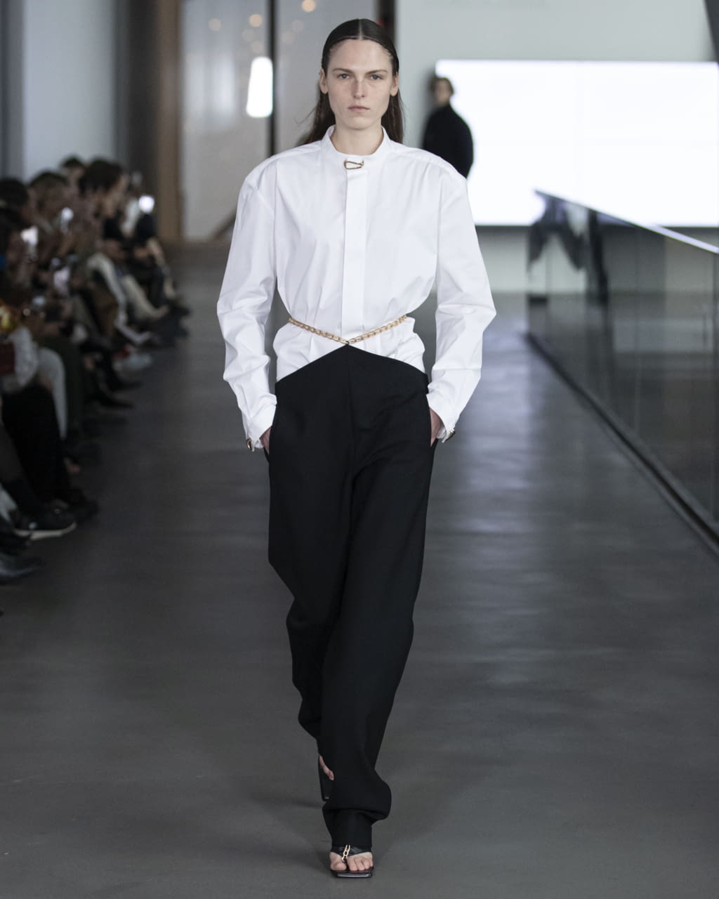 Fashion Week New York Fall/Winter 2020 look 9 from the Dion Lee collection 女装