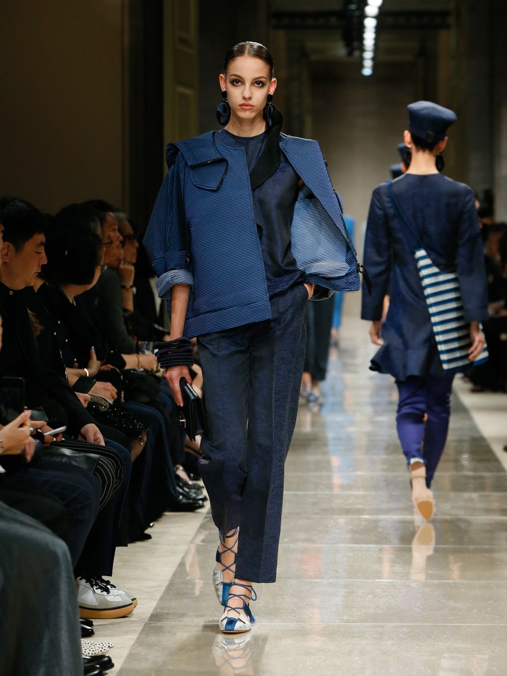 Fashion Week Milan Resort 2020 look 94 from the Giorgio Armani collection 女装