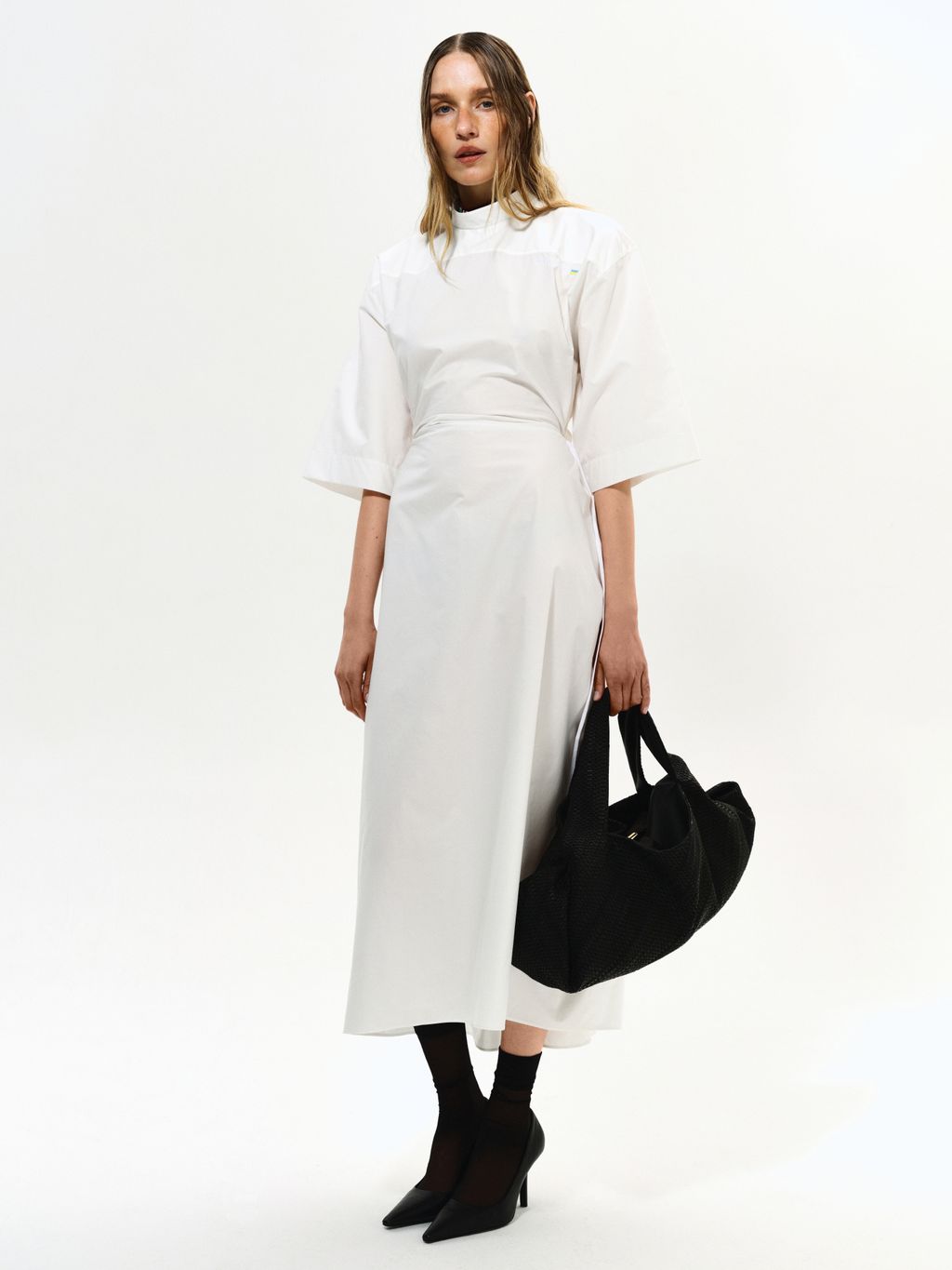 Fashion Week Paris Spring/Summer 2023 look 1 de la collection Litkovskaya womenswear