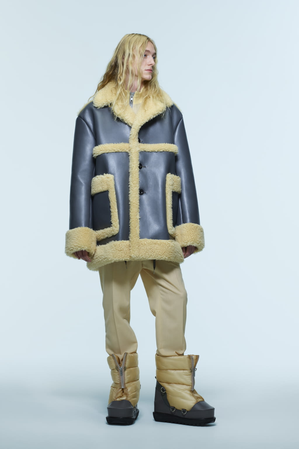 Fashion Week Paris Pre-Fall 2022 look 1 from the Sacai collection 男装