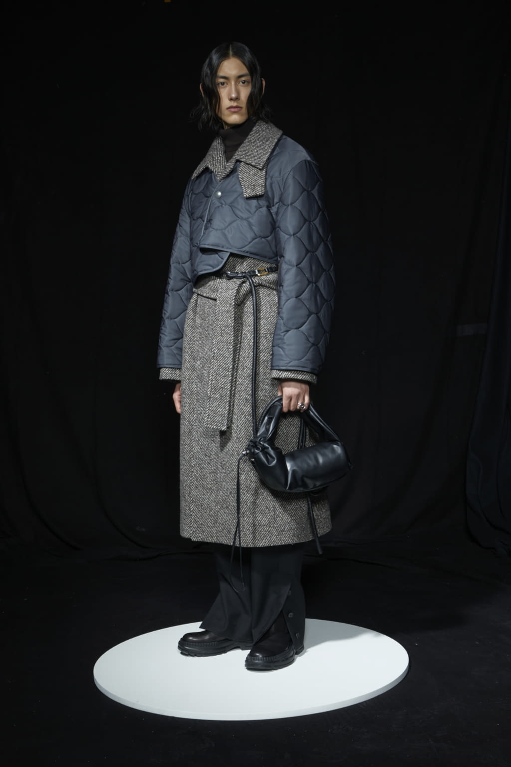 Fashion Week Paris Fall/Winter 2022 look 1 from the SOLID HOMME collection menswear