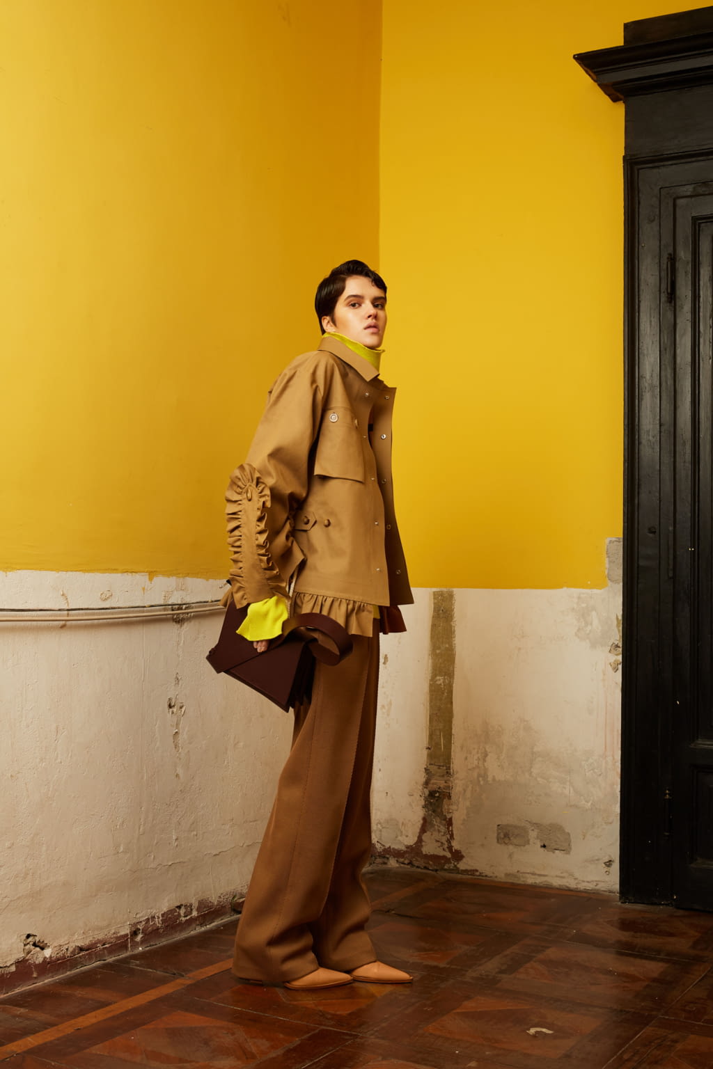 Fashion Week Milan Pre-Fall 2017 look 1 de la collection Erika Cavallini womenswear