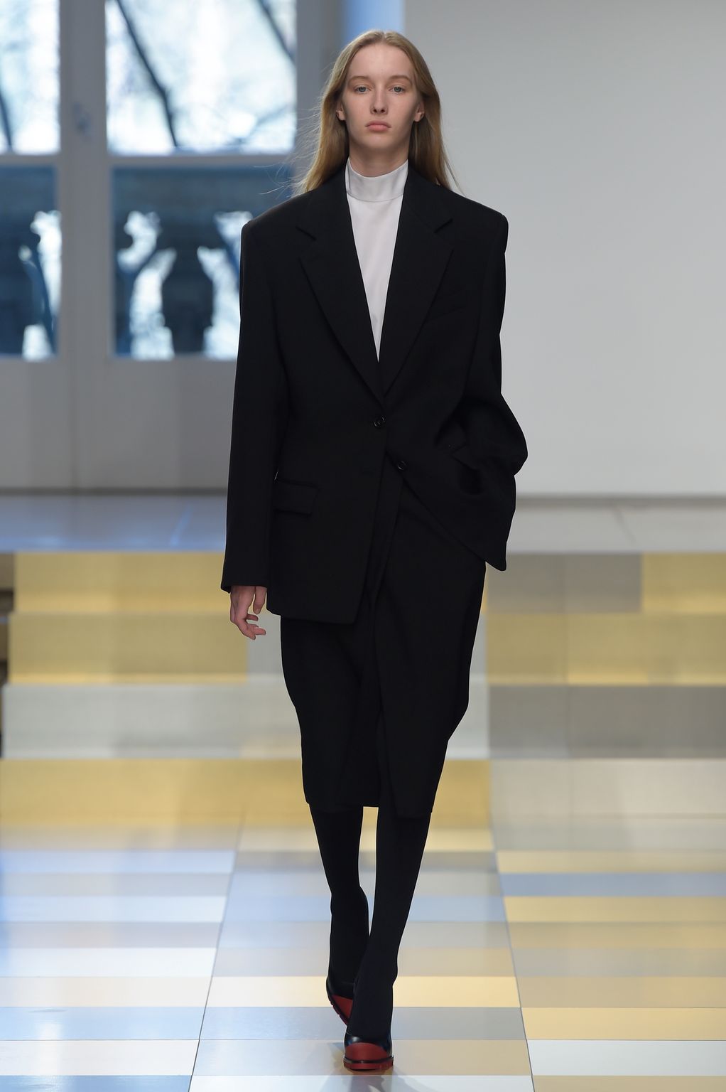 Fashion Week Milan Fall/Winter 2017 look 1 de la collection Jil Sander womenswear