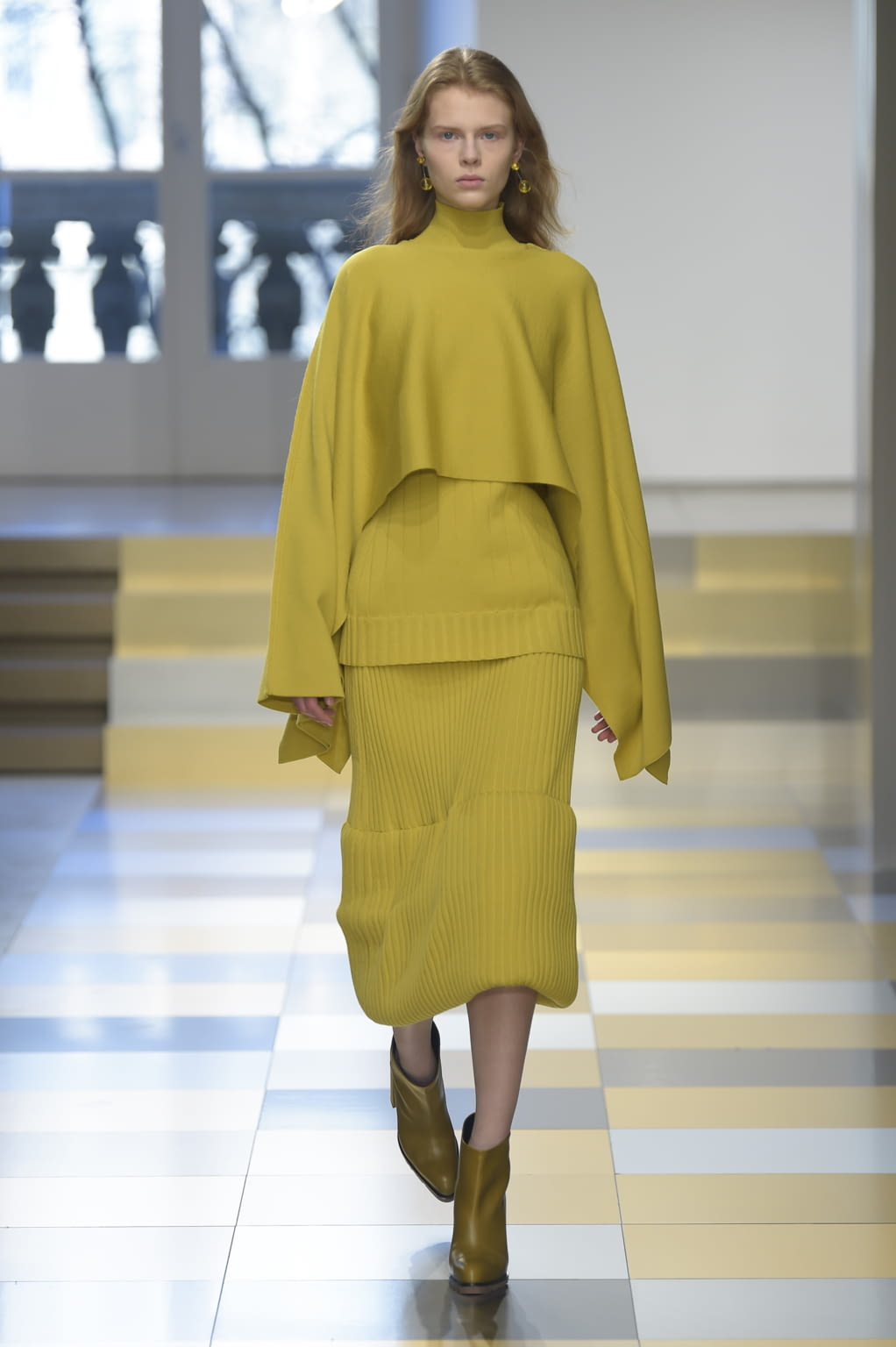 Fashion Week Milan Fall/Winter 2017 look 29 from the Jil Sander collection womenswear
