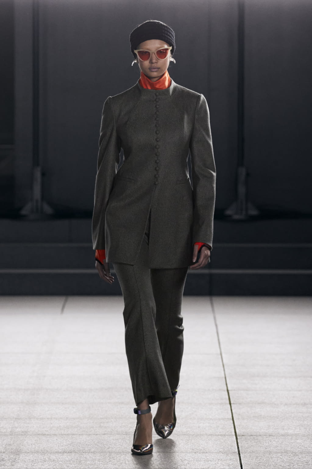 Fashion Week Paris Fall/Winter 2022 look 1 from the Mame Kurogouchi collection womenswear
