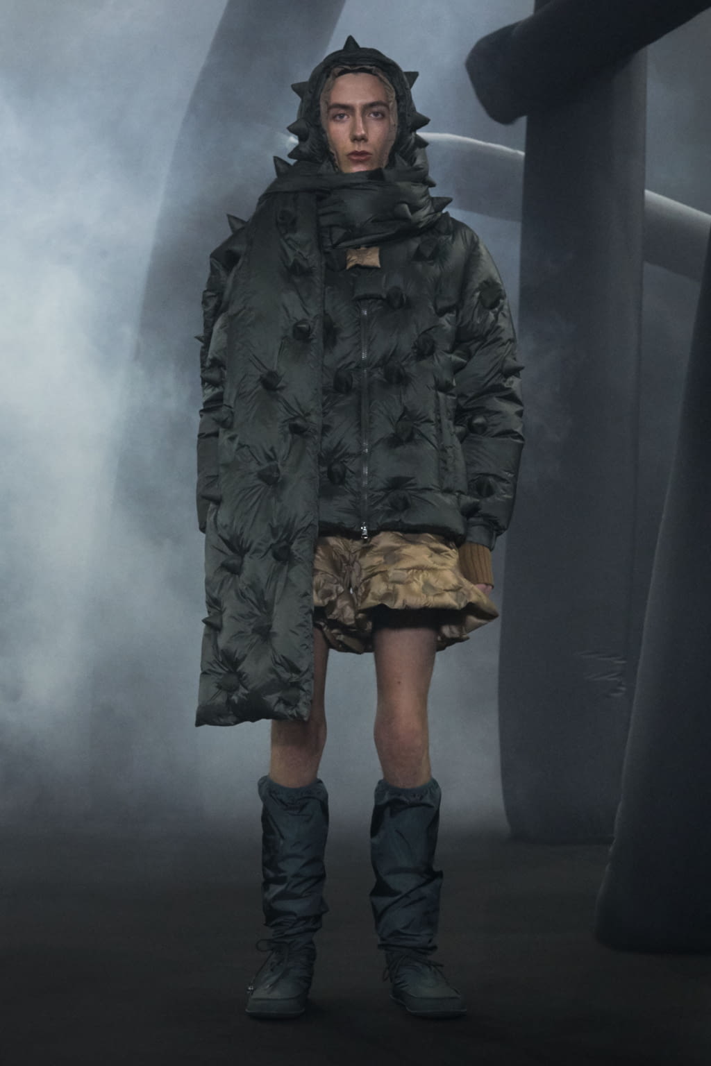 Fashion Week Milan Fall/Winter 2020 look 8 from the 1 Moncler JW Anderson collection womenswear