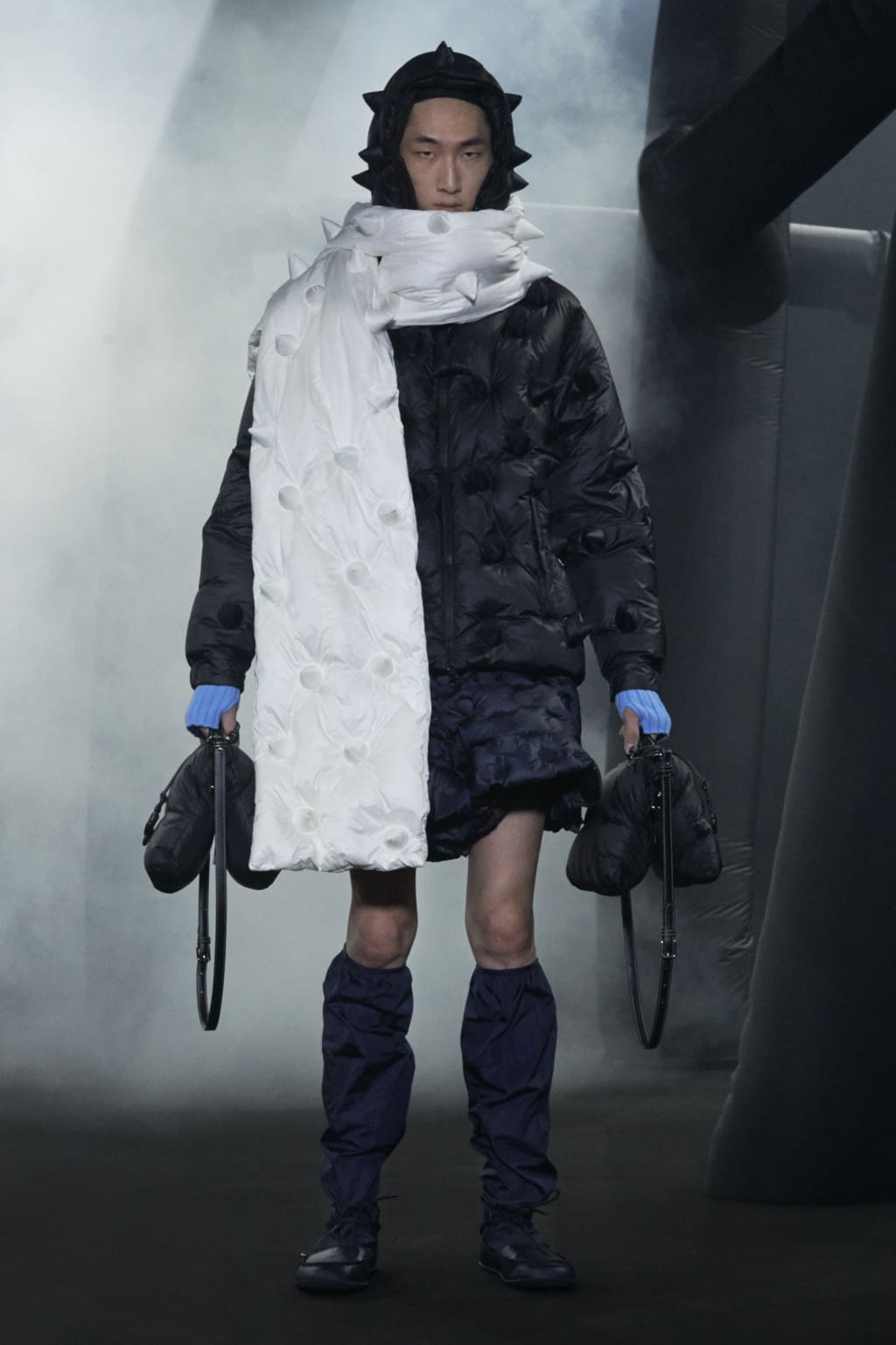 Fashion Week Milan Fall/Winter 2020 look 10 from the 1 Moncler JW Anderson collection 女装
