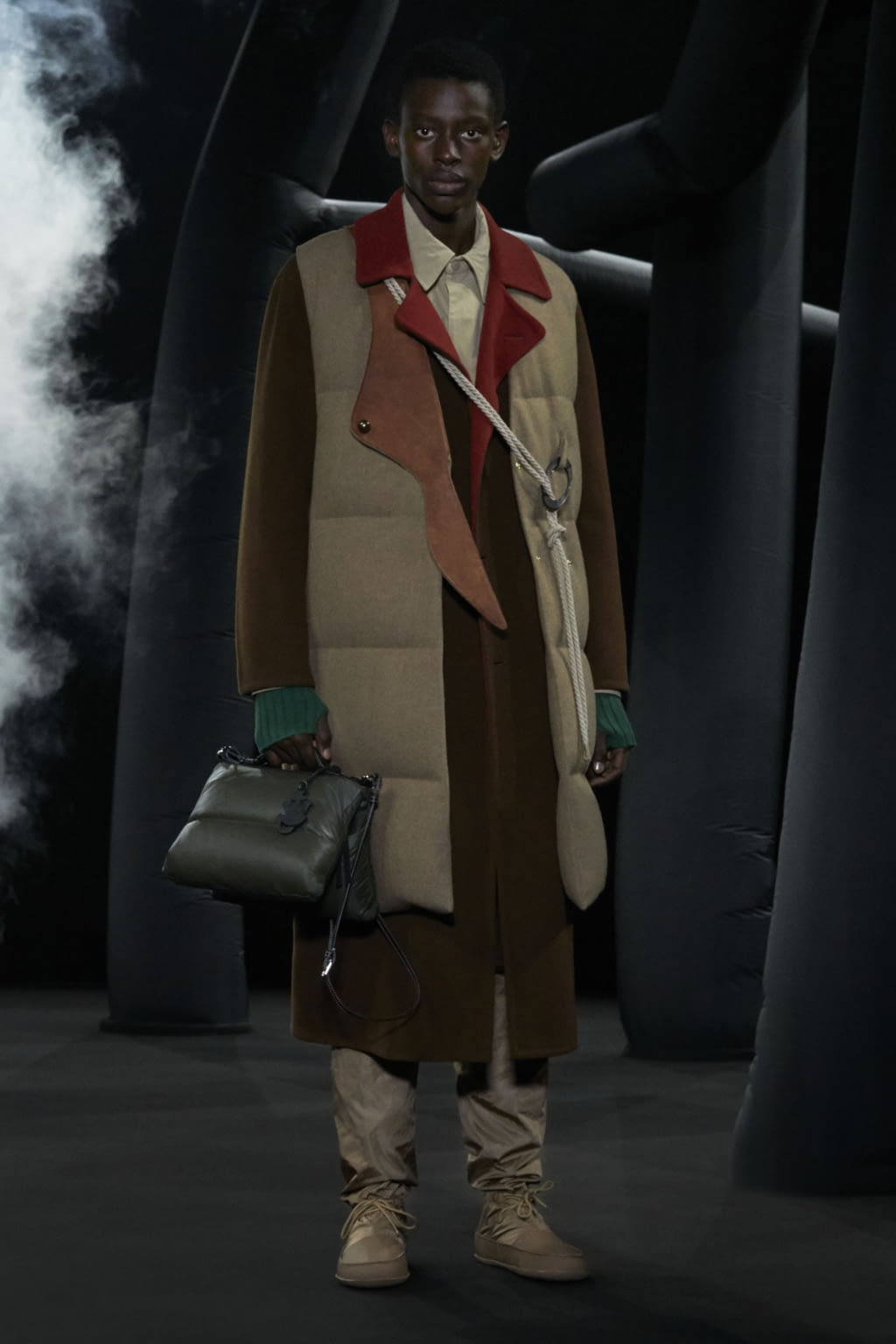 Fashion Week Milan Fall/Winter 2020 look 18 from the 1 Moncler JW Anderson collection womenswear
