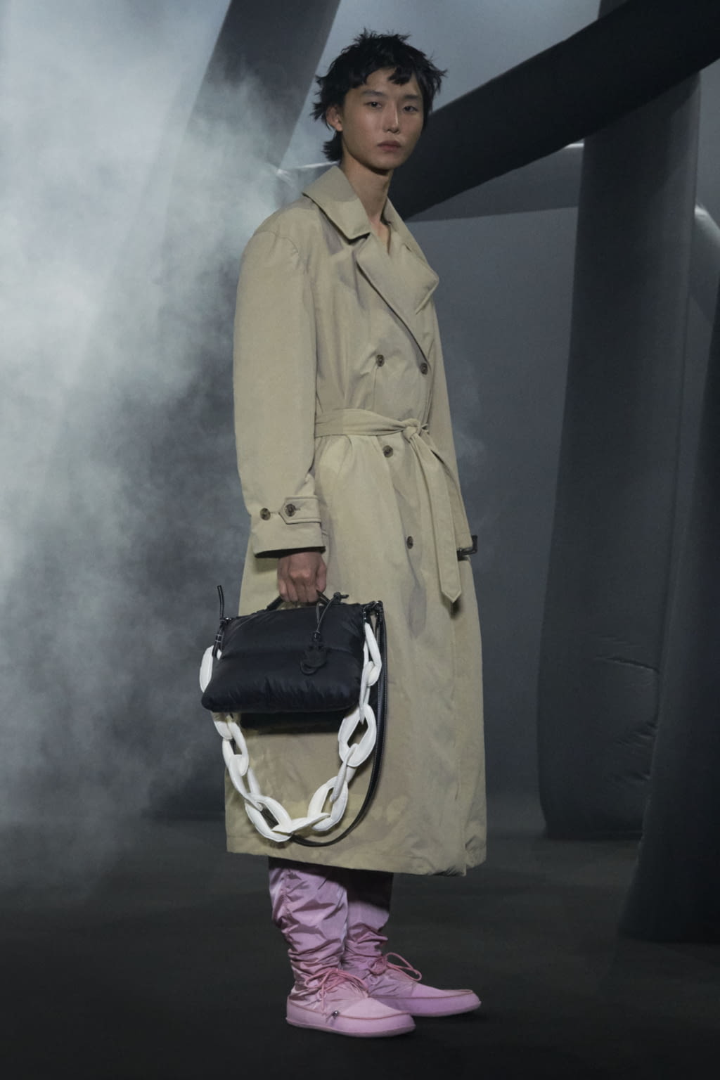 Fashion Week Milan Fall/Winter 2020 look 21 from the 1 Moncler JW Anderson collection 女装