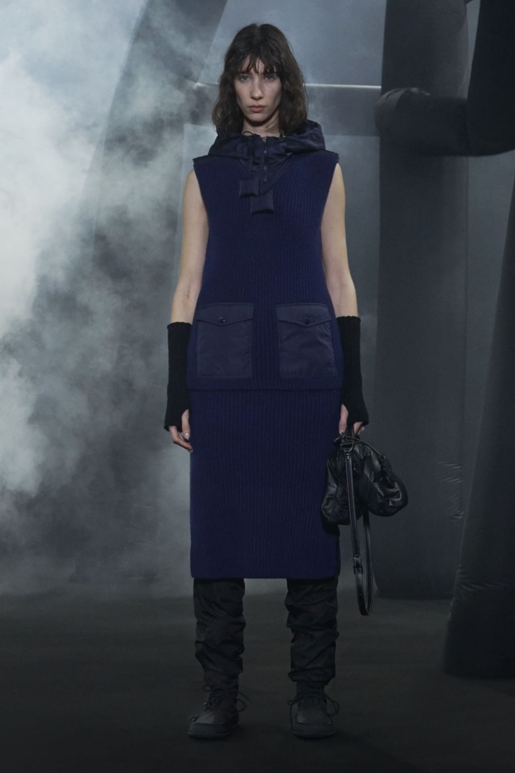 Fashion Week Milan Fall/Winter 2020 look 24 from the 1 Moncler JW Anderson collection womenswear