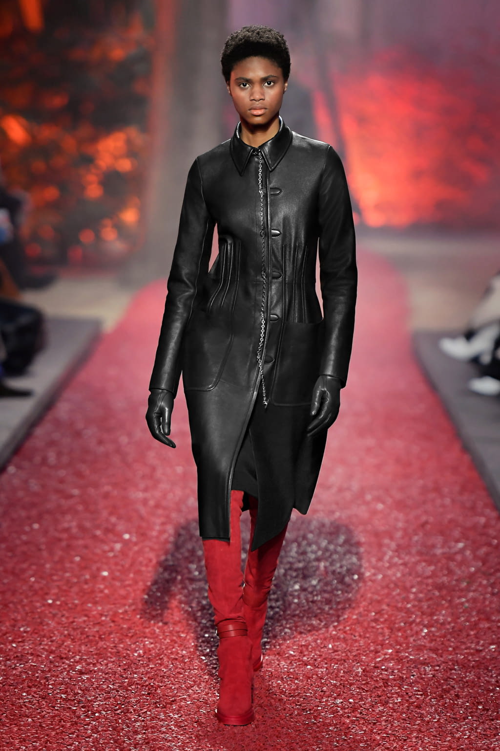 Fashion Week Paris Fall/Winter 2018 look 1 de la collection Hermès womenswear