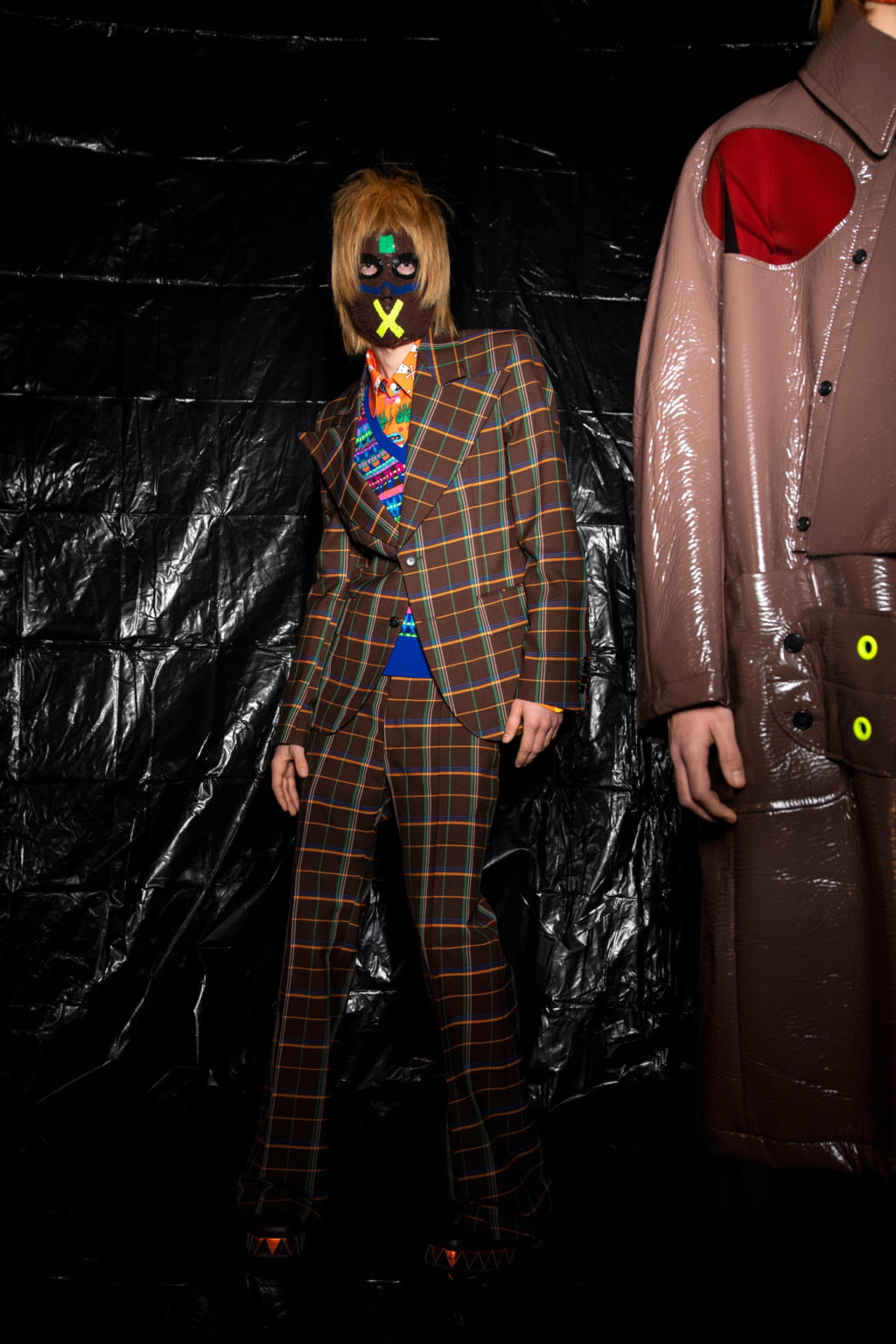 Fashion Week Paris Fall/Winter 2021 look 1 from the Walter Van Beirendonck collection menswear