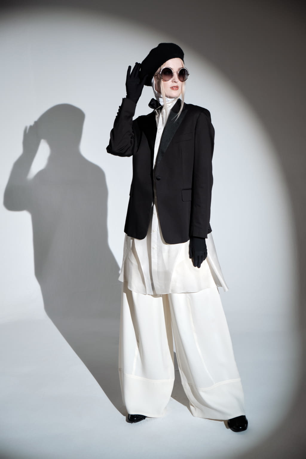 Fashion Week Paris Fall/Winter 2021 look 10 from the Valentin Yudashkin collection womenswear