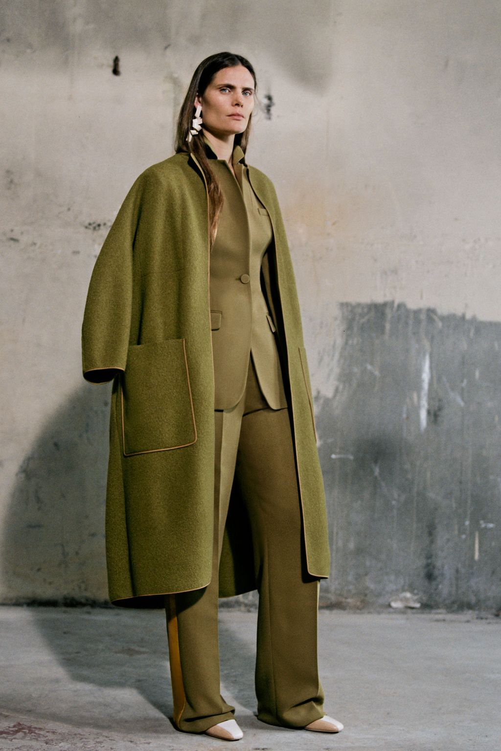 Fashion Week London Pre-Fall 2019 look 10 from the Roksanda collection 女装