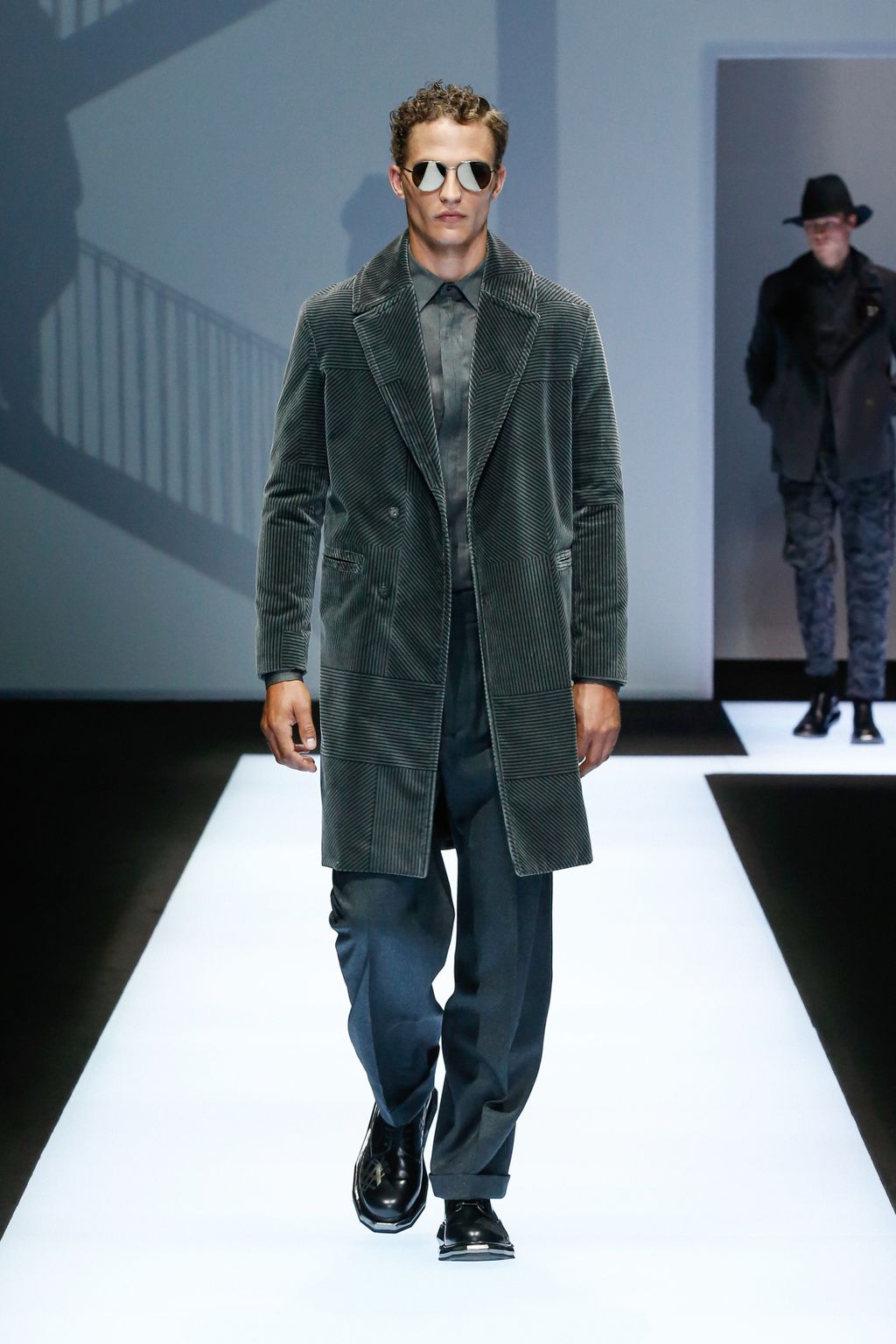 Fashion Week Milan Fall/Winter 2017 look 10 from the Emporio Armani collection menswear