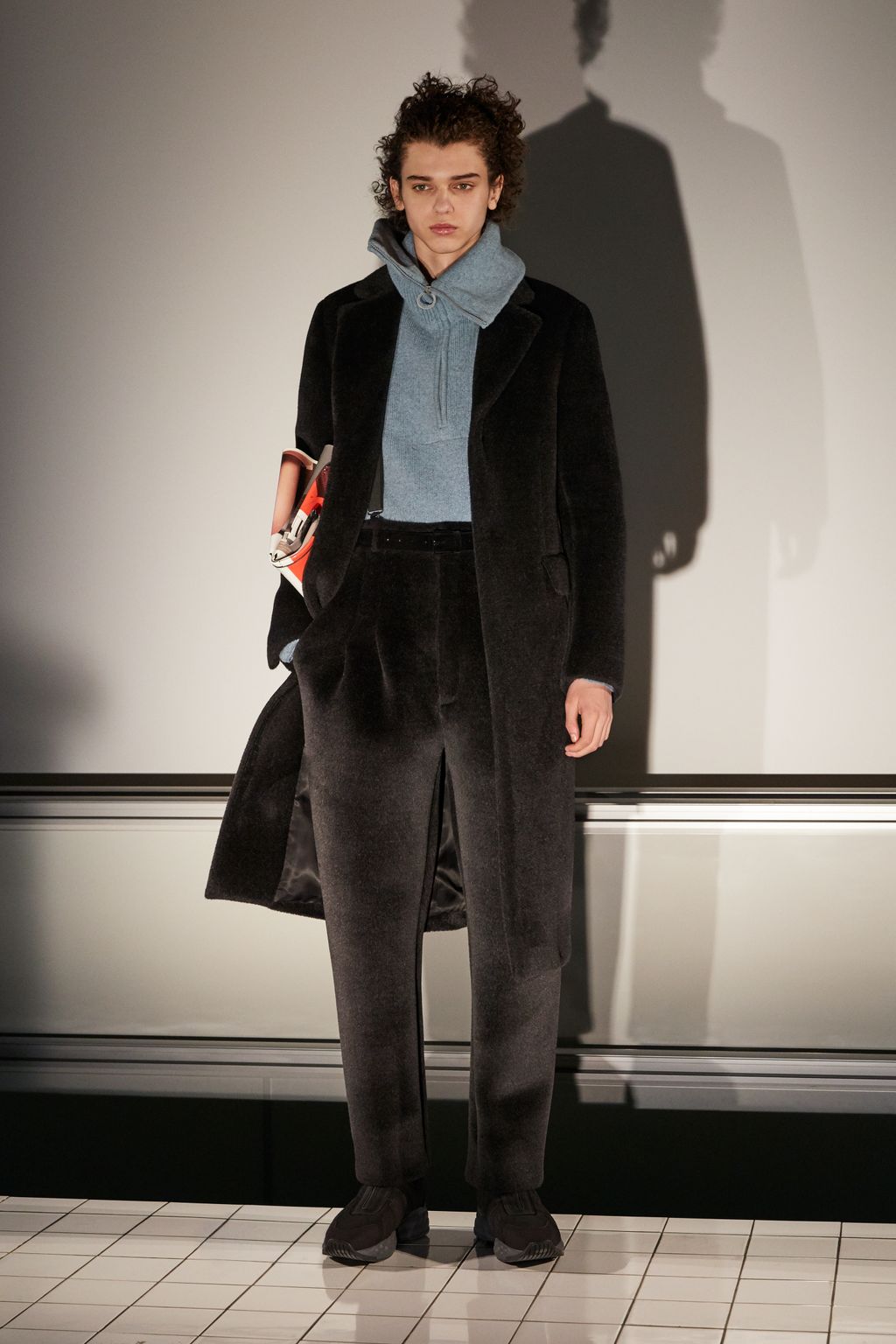 Fashion Week Paris Fall/Winter 2017 look 10 from the Acne Studios collection 男装