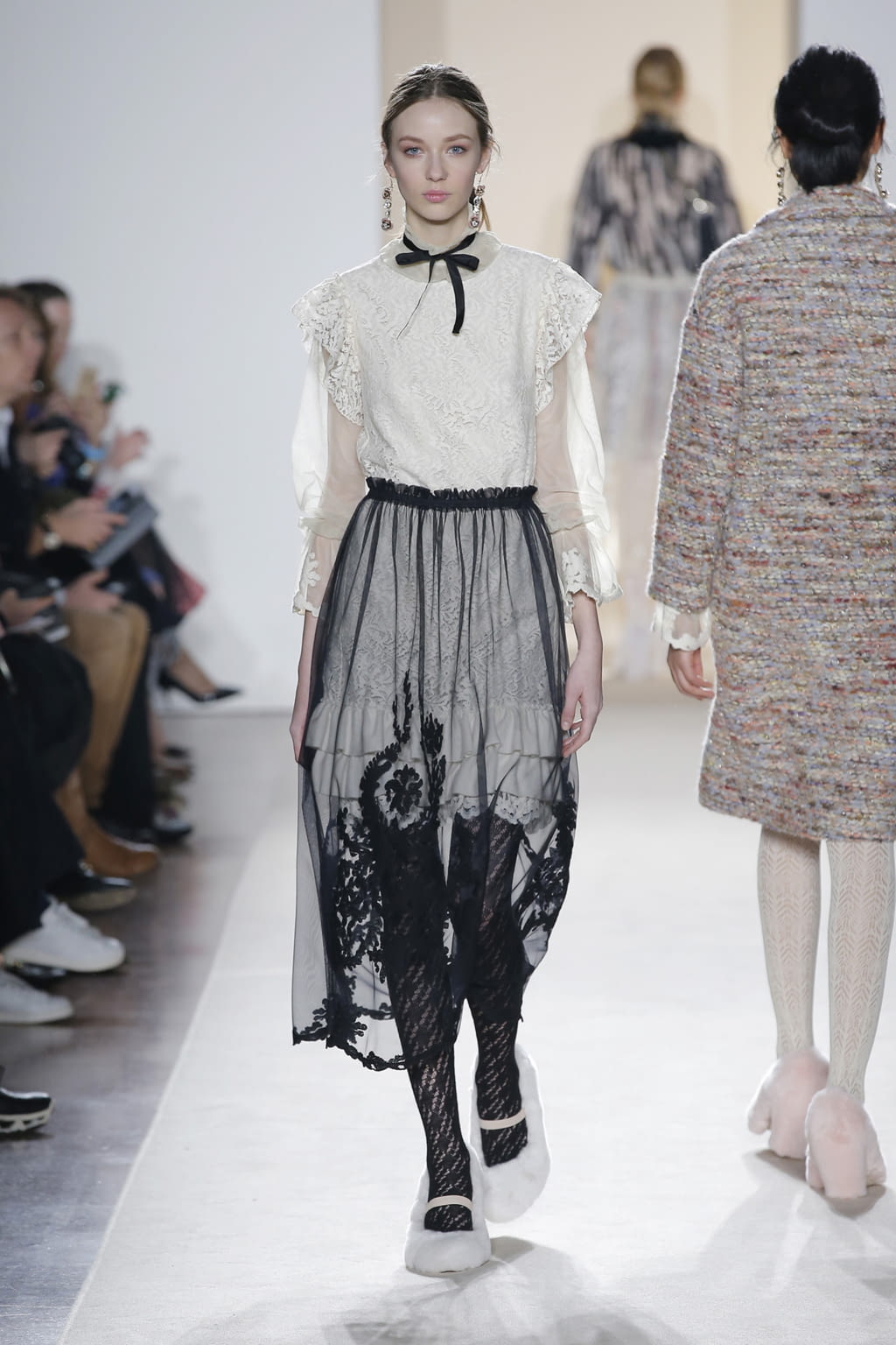 Fashion Week Milan Fall/Winter 2016 look 10 from the Blugirl collection womenswear