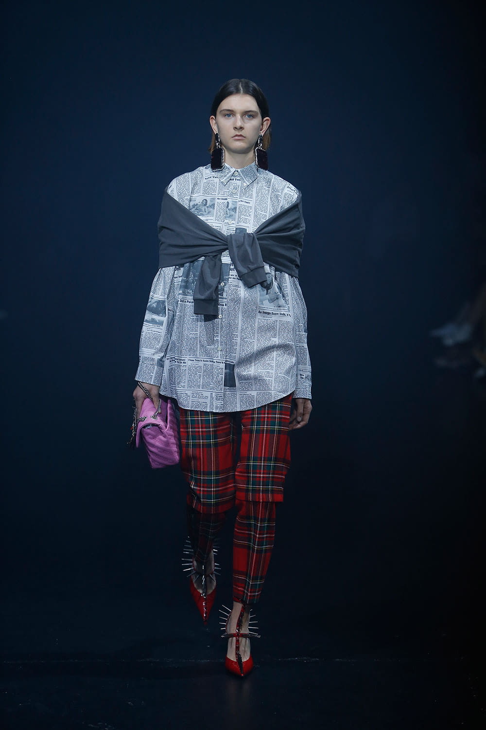 Fashion Week Paris Spring/Summer 2018 look 10 de la collection Balenciaga womenswear