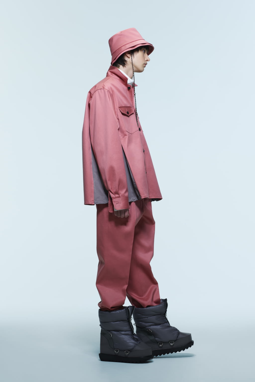 Fashion Week Paris Pre-Fall 2022 look 10 from the Sacai collection 男装