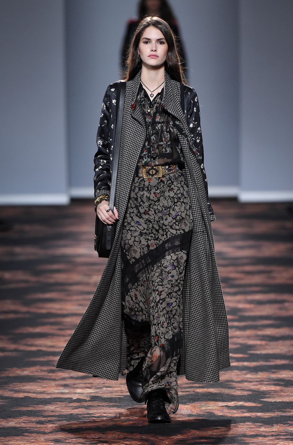 Fashion Week Milan Fall/Winter 2016 look 10 from the Etro collection womenswear