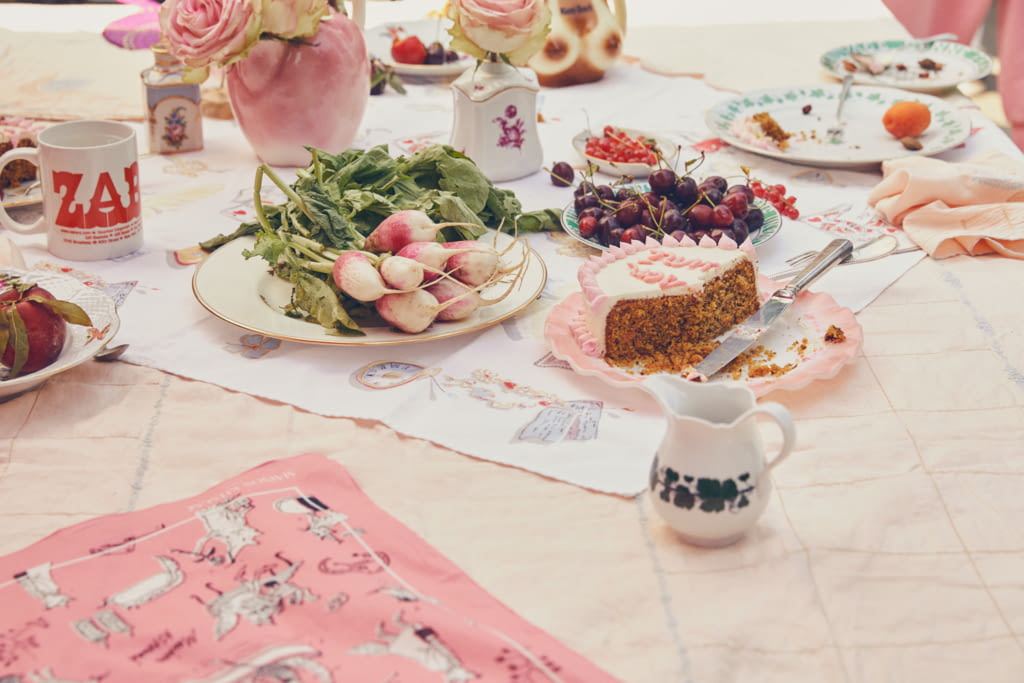 Fashion Week Paris Spring/Summer 2022 look 38 from the Maison Kitsuné by designer Olympia Le-Tan collection 女装