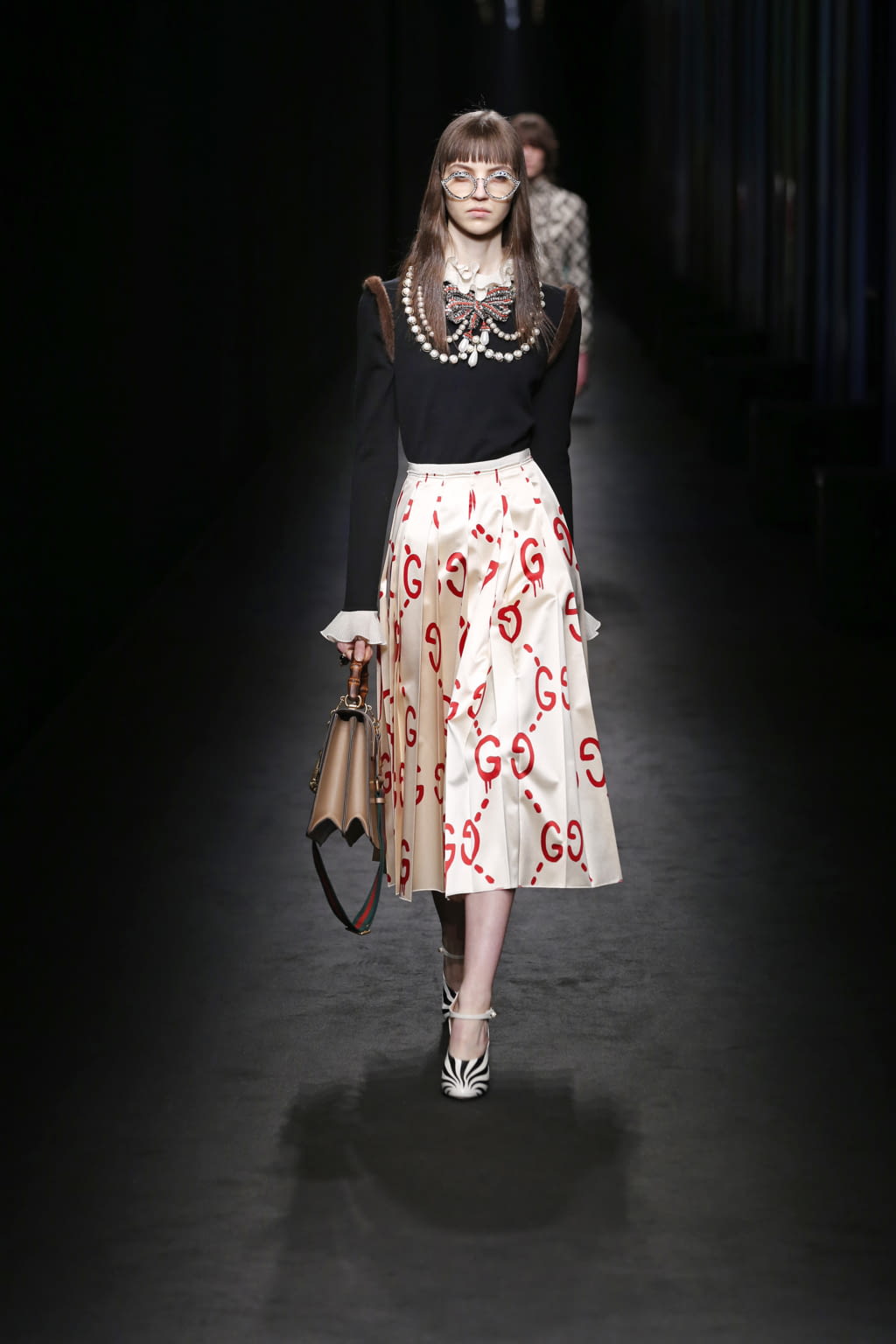 Fashion Week Milan Fall/Winter 2016 look 10 de la collection Gucci womenswear