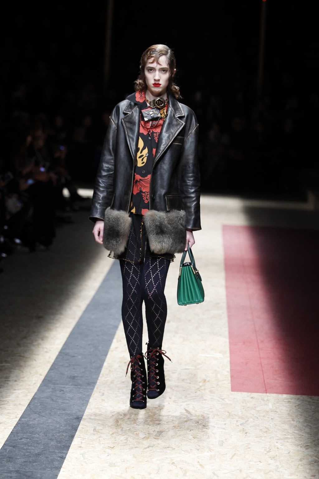 Fashion Week Milan Fall/Winter 2016 look 10 from the Prada collection 女装