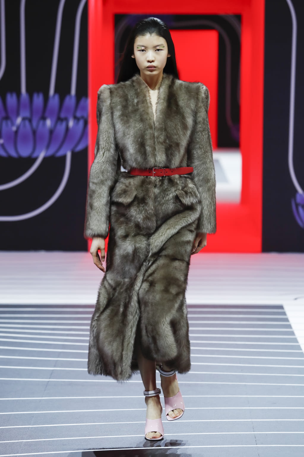Fashion Week Milan Fall/Winter 2020 look 10 from the Prada collection 女装