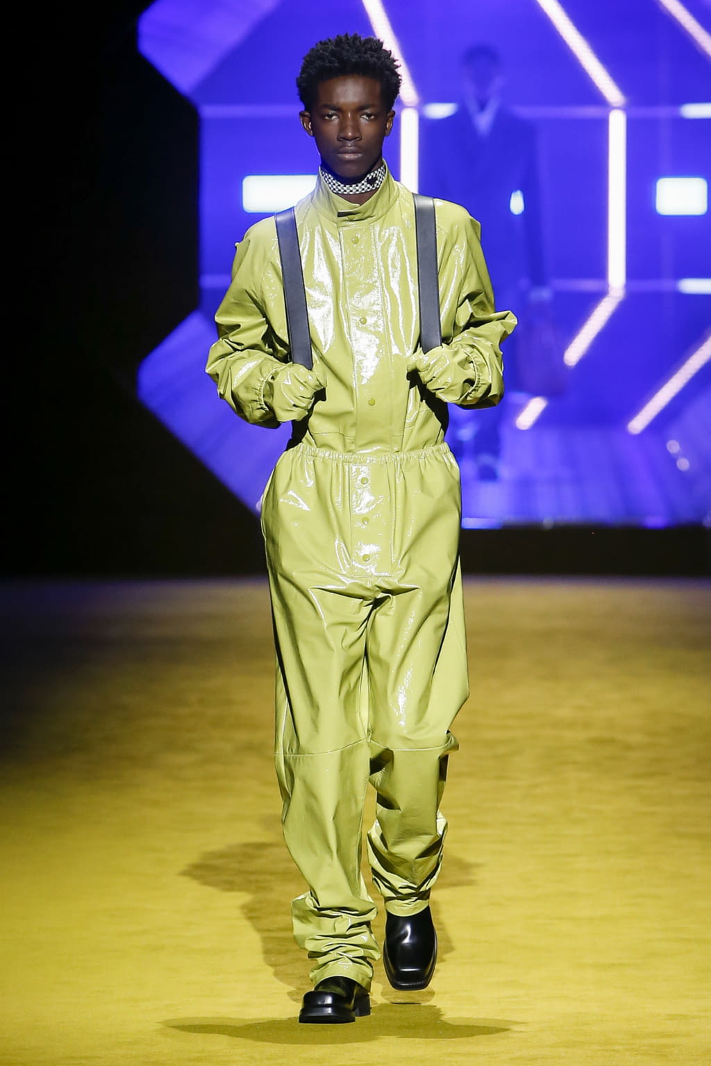 Fashion Week Milan Fall/Winter 2022 look 10 from the Prada collection 男装