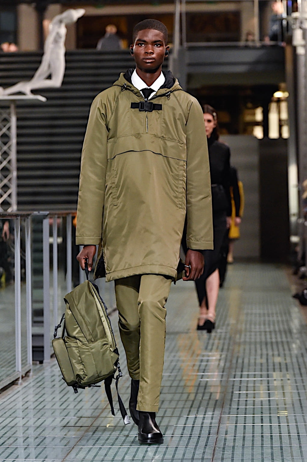 Fashion Week Paris Fall/Winter 2020 look 33 from the Alyx collection menswear