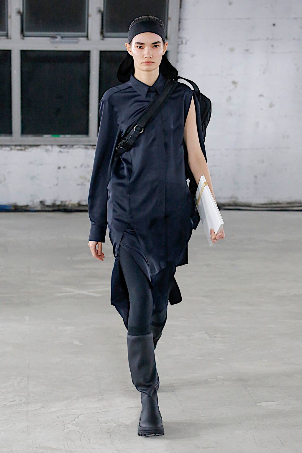 Fashion Week Paris Fall/Winter 2019 look 11 from the Alyx collection 男装