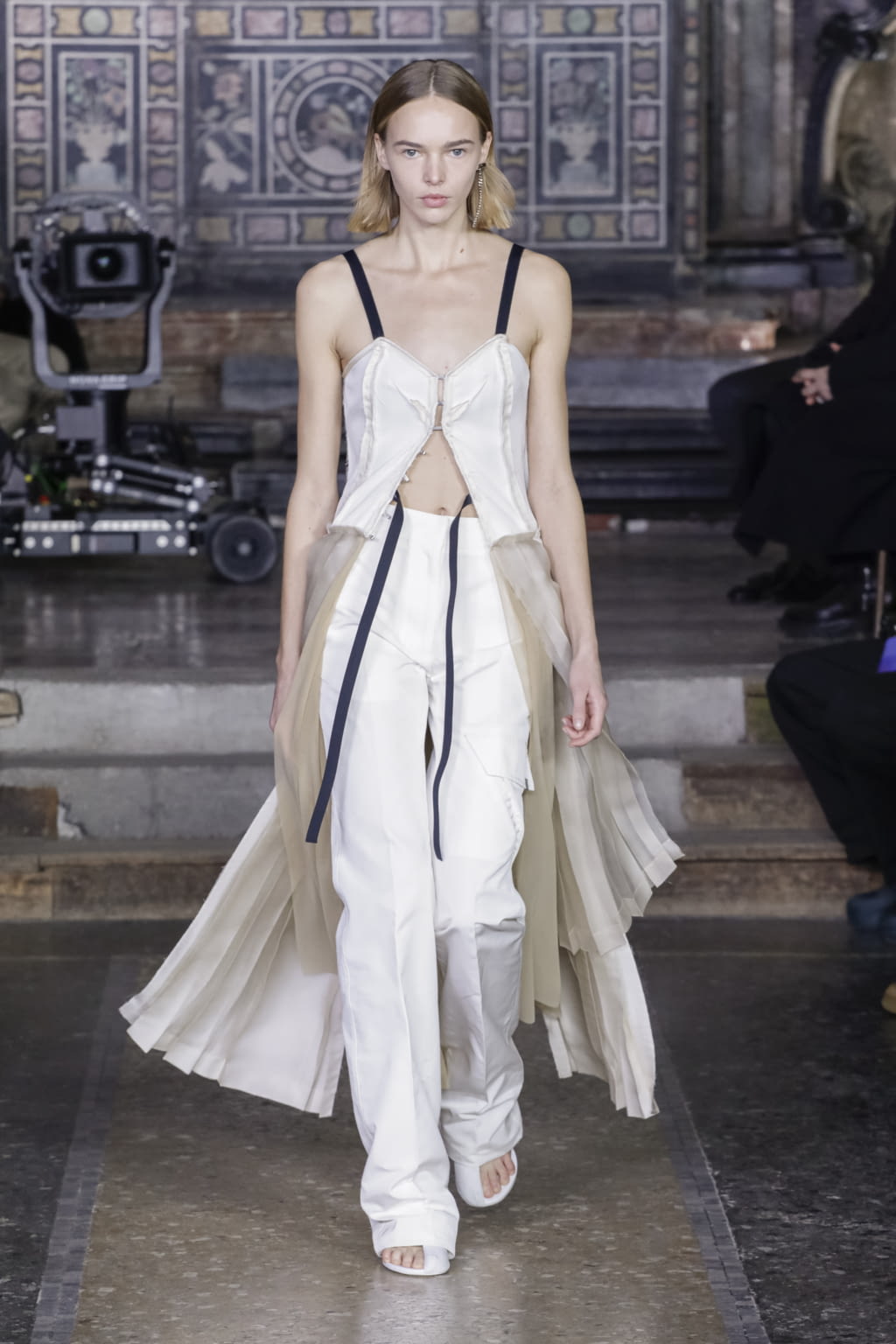 Fashion Week Milan Fall/Winter 2022 look 10 de la collection Alyx menswear