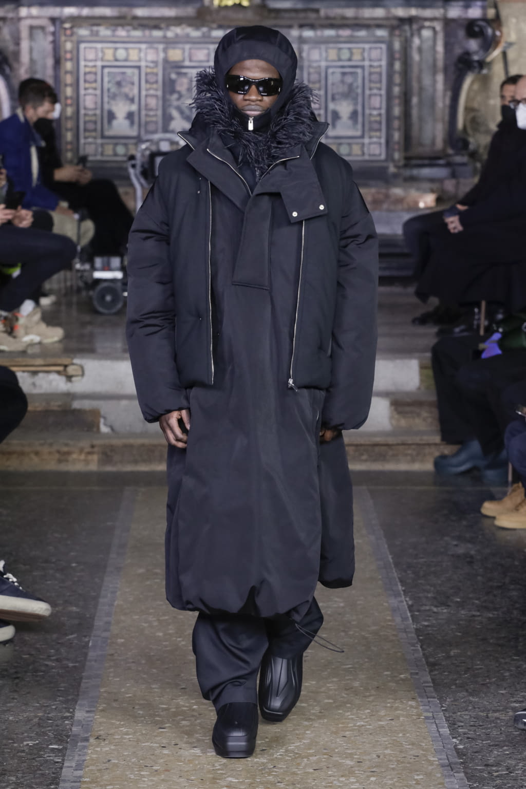 Fashion Week Milan Fall/Winter 2022 look 18 from the Alyx collection 男装