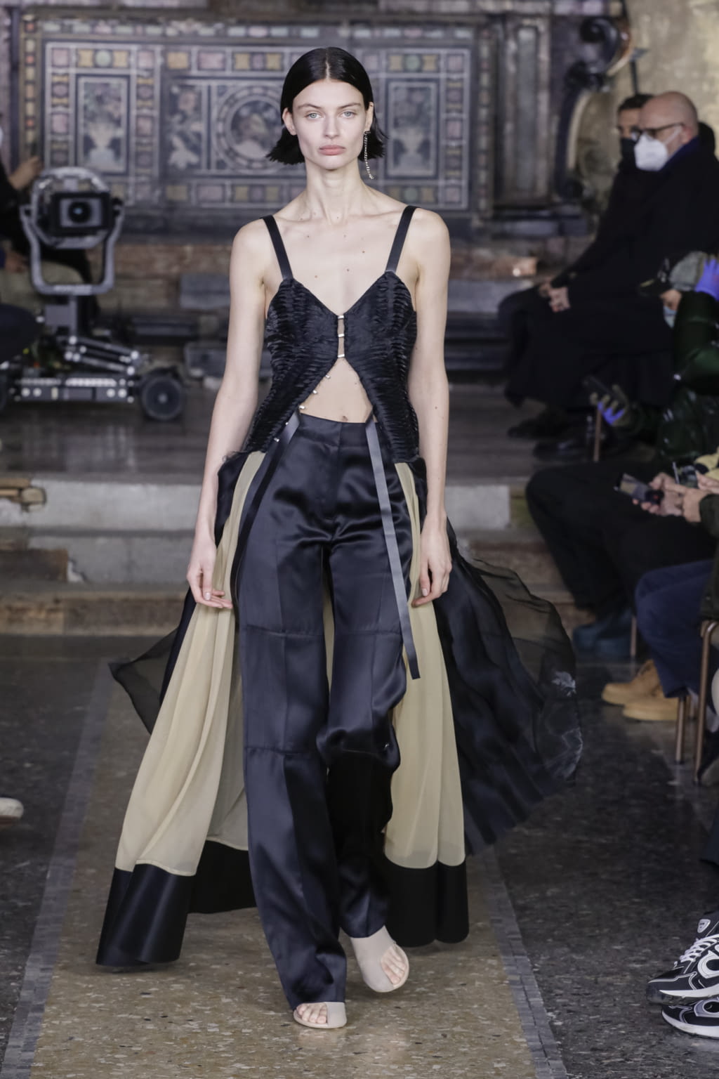 Fashion Week Milan Fall/Winter 2022 look 6 de la collection Alyx menswear