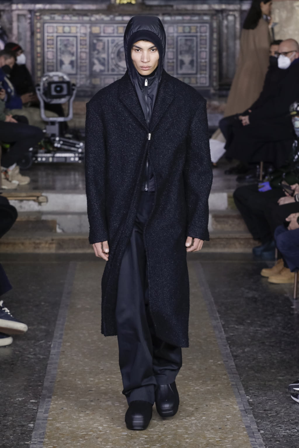 Fashion Week Milan Fall/Winter 2022 look 9 from the Alyx collection menswear