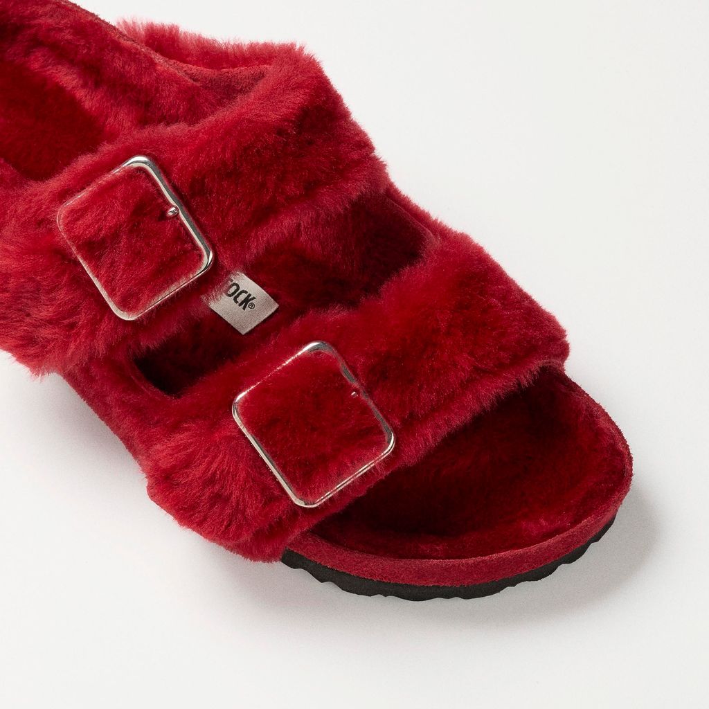 Fashion Week Paris Fall/Winter 2024 look 78 from the Birkenstock 1774 collection menswear accessories